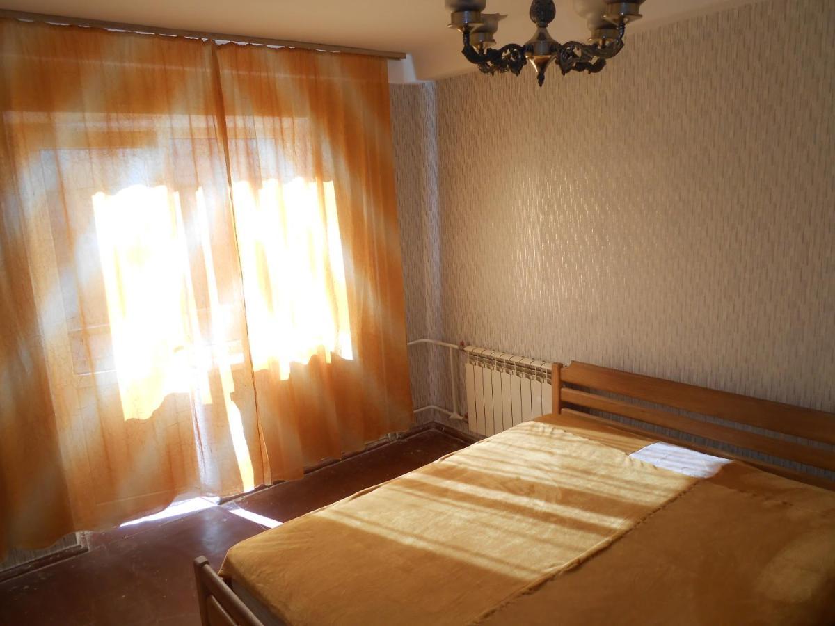 Проспект Героев Сталинграда 19 А Lejlighed Kiev Eksteriør billede